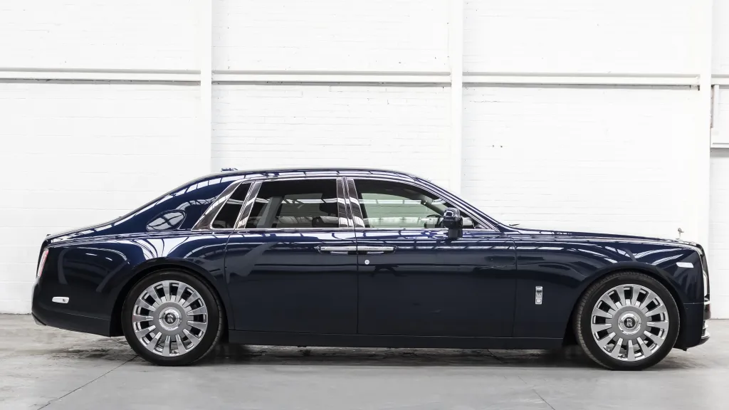 Rolls-Royce Phantom 8