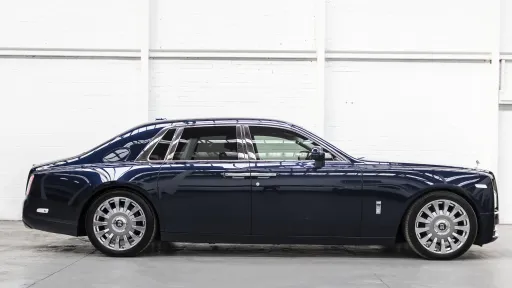 Rolls-Royce Phantom 8