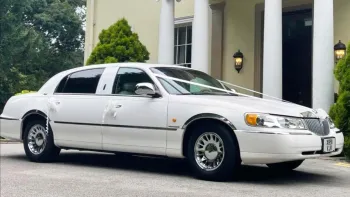 Lincoln Town Saloon Car