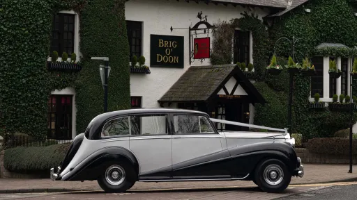 Rolls-Royce silver Wraith LWB