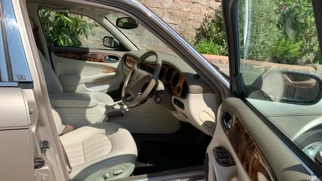 Jaguar XJ Sovereign LWB