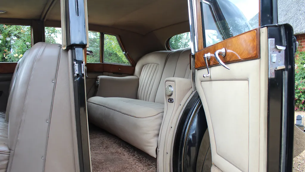 Rolls-Royce Silver Wraith