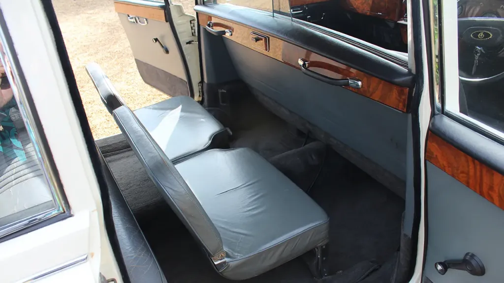Daimler DS420 Limousine