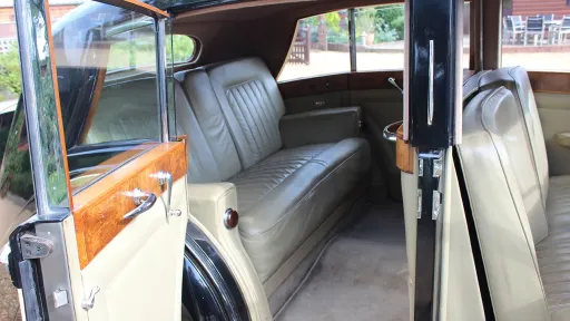 Rolls-Royce Silver Wraith