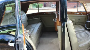 Rolls-Royce Silver Wraith