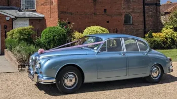 Daimler 250 V8