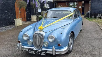 Daimler 250 V8