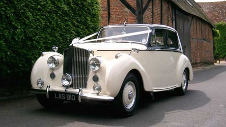 Bentley ‘R’ Type wedding car for hire in Southampton, Hampshire