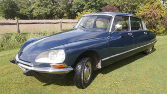 Citroen DS wedding car for hire in East Grinstead, West Sussex