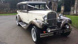 Brenchley Landaulette wedding car for hire in Kettering, Northamptonshire